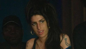 Amy Winehouse pobiera u chrześnicy lekcje slangu fot. Ian Gavan