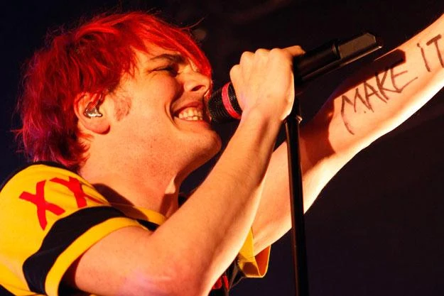 Gerard Way i My Chemical Romance prowadzą działalność wywrotową fot. Cindy Ord Gerard Way i My Chemical Romance prowadzą działalność wywrotową fot. Cindy Ord