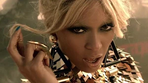 Kadr z teledysku "Run The World" Beyonce