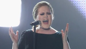 Adele nie lubi dużych spędów - fot. Sean Gallup