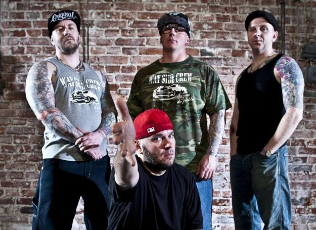 Vienio i Way Side Crew prezentują "Potwora" Vienio i Way Side Crew prezentują "Potwora"
