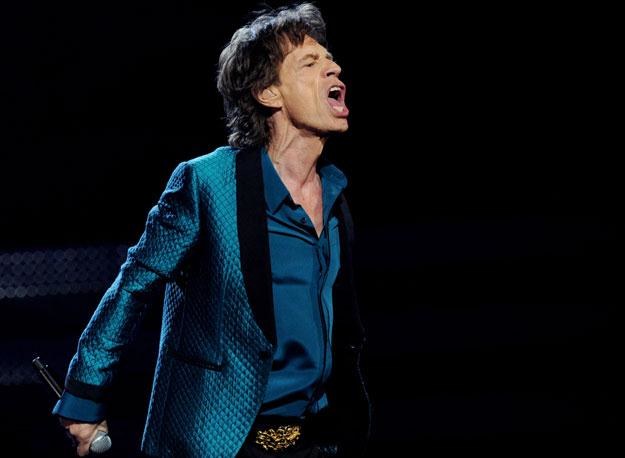 Mick Jagger zaraz zazionie ogniem fot. Kevin Winter