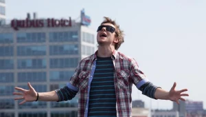 Piotr Kupicha na planie teledysku do singla "Cały ten świat"