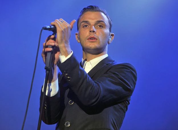 Theo Hutchcraft (Hurts) po raz trzeci w tym roku zaśpiewa w Polsce