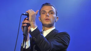 Theo Hutchcraft (Hurts) po raz trzeci w tym roku zaśpiewa w Polsce