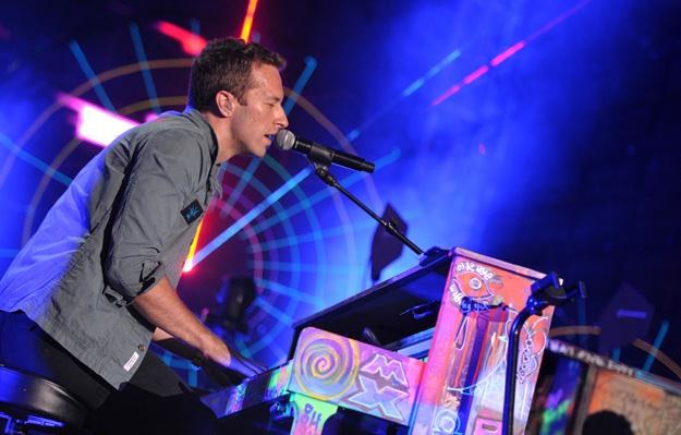 Chris Martin, wokalista Coldplay - fot. John Shearer