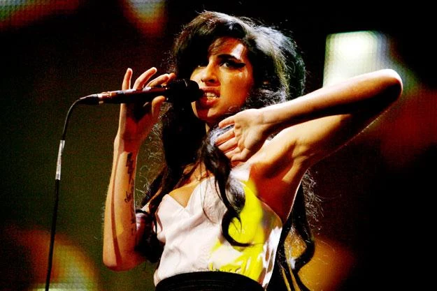 Amy Winehouse 30 lipca miała wystąpić w Polsce fot. Jo Hale