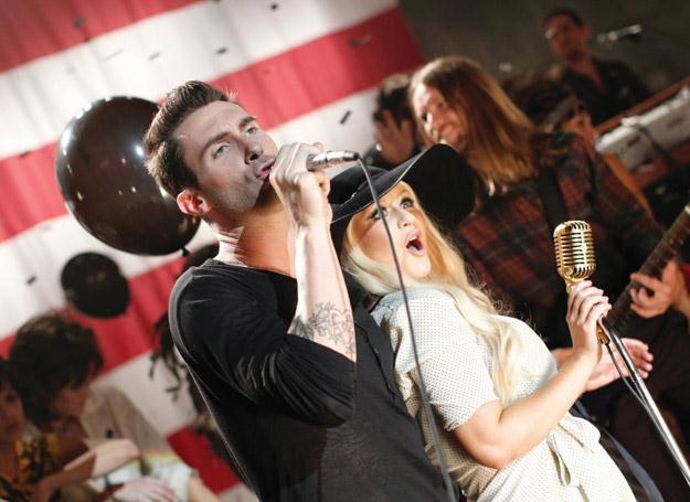 Adam Levine (Maroon 5) i Christina Aguilera na planie klipu "Moves Like Jagger"