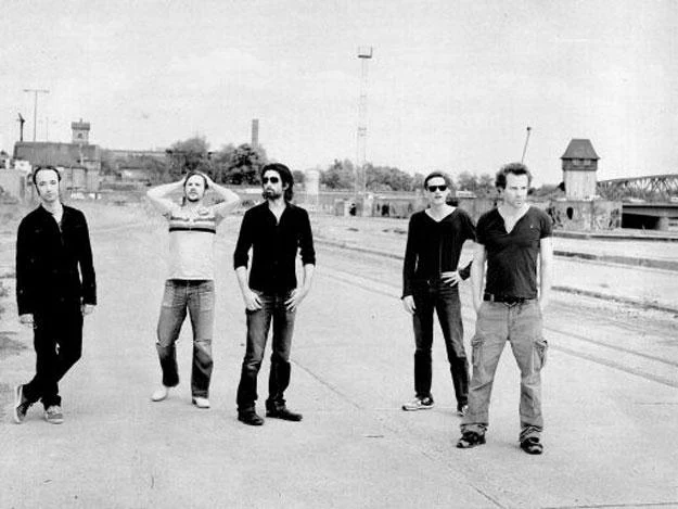 dEUS przyjeżdżają do Polski promować nowy album "Keep You Close" dEUS przyjeżdżają do Polski promować nowy album "Keep You Close"