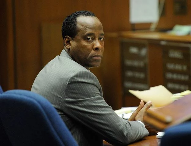 Conrad Murray to postać znienawidzona przez fanów Króla Popu - fot. Kevork Djansezian