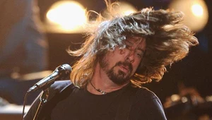 Dave Grohl (Foo Fighters) chciałby reklamować odżywki do włosów fot. Kevin Winter