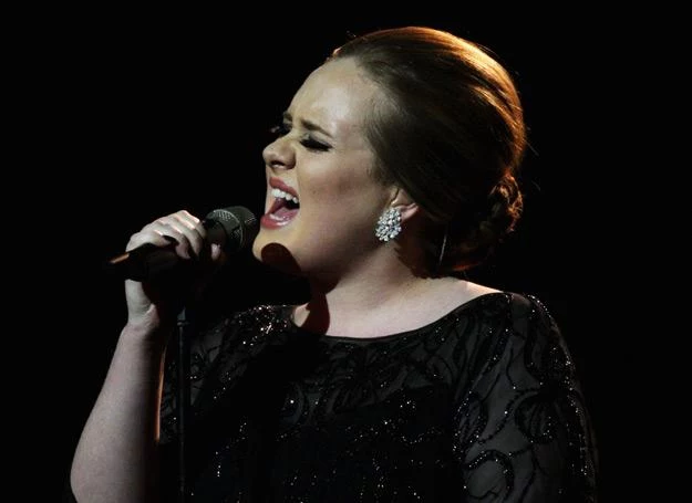 Adele na Brit Awards w lutym 2011 roku - fot. Dave Hogan