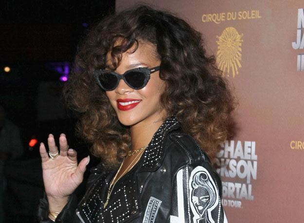 Rihanna: "Sprawdźcie mojego Twittera!" fot. Mark Davis