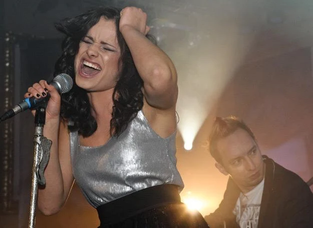 Sara Chmiel i Adam Konkol (Łzy) na urodzinowym koncercie - fot. Teodor Ryszkus Sara Chmiel i Adam Konkol (Łzy) na urodzinowym koncercie - fot. Teodor Ryszkus