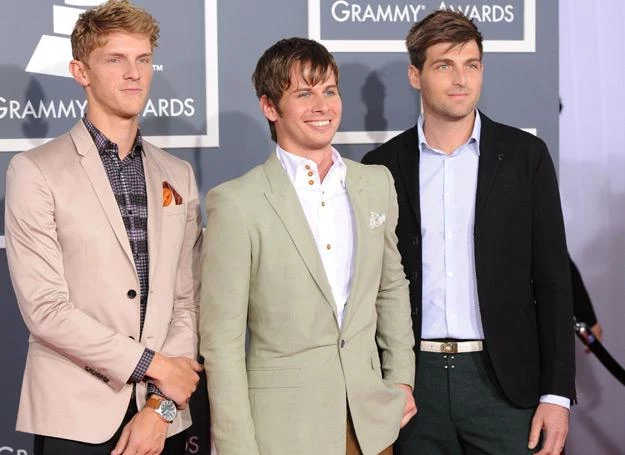 Grupa Foster The People podczas gali Grammy 2012 - fot. Jason Merritt