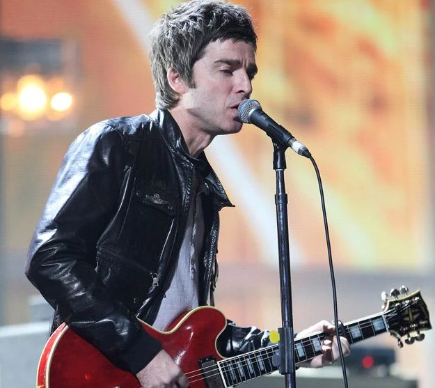 Noel Gallagher na tegorocznej gali Brit Awards - fot. Dave J Hogan