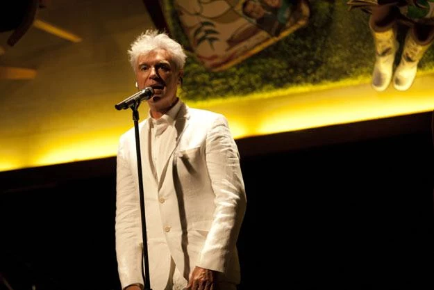 Za ścieżkę dźwiękową do "Wszystkich odlotów Cheyenne'a" odpowiada David Byrne Za ścieżkę dźwiękową do "Wszystkich odlotów Cheyenne'a" odpowiada David Byrne