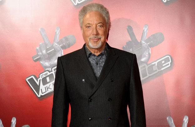 Tom Jones był zawstydzony po wszystkim fot. Ben Pruchnie