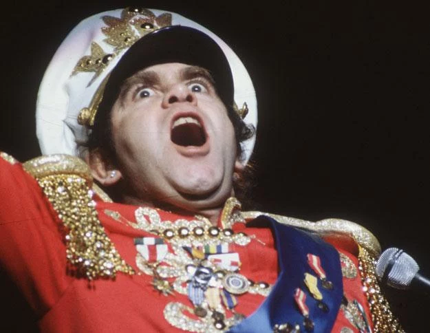 Elton John w szalonych latach 80. fot. Hulton Archive