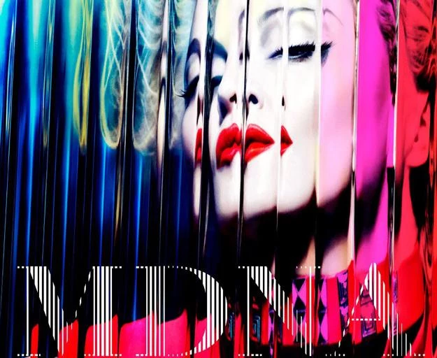 Madonna na okładce albumu "MDNA"