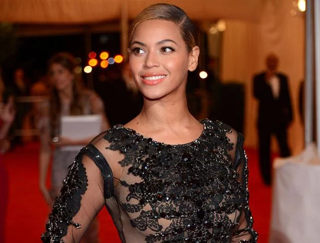 Młoda mama Beyonce fot. Dimitrios Kambouris Młoda mama Beyonce fot. Dimitrios Kambouris