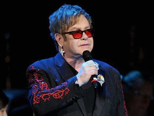 Elton John ma "poważną infekcję układu oddechowego" fot. Jamie McCarthy