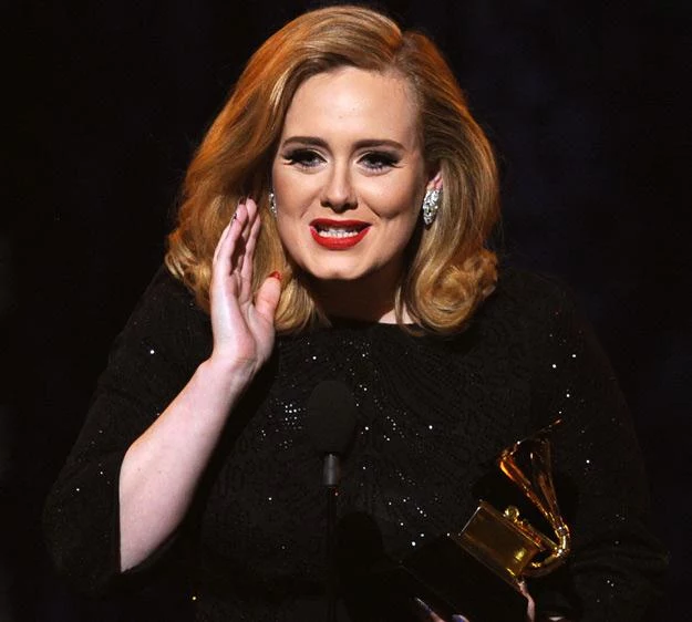 Adele otrzymała w tym roku aż sześć statuetek Grammy - fot. Kevin Winter