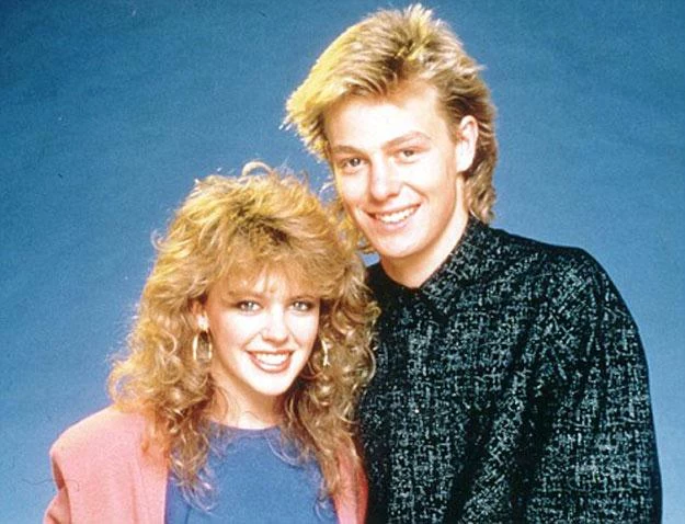 Kylie Minogue i Jason Donovan w latach 80. Kylie Minogue i Jason Donovan w latach 80.