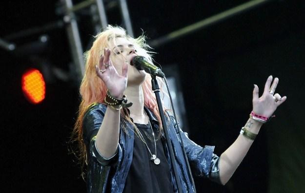 Alison Mosshart z The Kills na open'erowej scenie - fot. Paweł Skraba