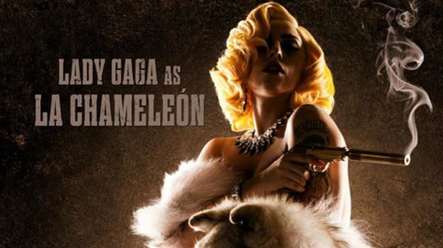 Lady Gaga na plakacie zapowiadającym film "Machete Kills"