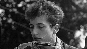 Robert Zimmerman już jako Bob Dylan. Zdjęcie z 1963 roku fot. National Archives