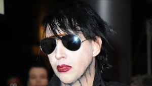 Marilyn Manson szuka sposobu na paparazzi fot. Frazer Harrison