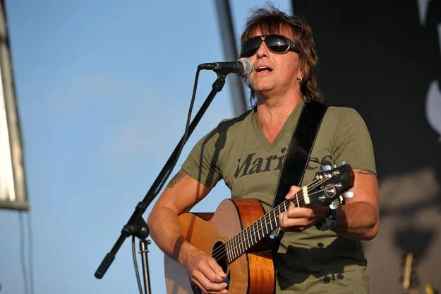 Richie Sambora zrobił w konia krytyków fot. John Shearer Richie Sambora zrobił w konia krytyków fot. John Shearer