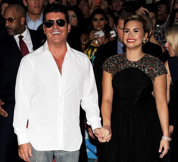 Simon Cowell i Demi Lovato, czyli połowa składu jurorskiego "X Factor" - fot. Kevin Winter