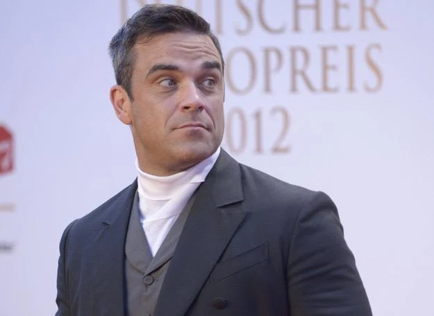 Stylowy Robbie Williams - fot. Christian Augustin Stylowy Robbie Williams - fot. Christian Augustin