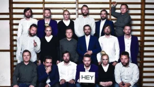 Hey: Ananasy z naszej klasy