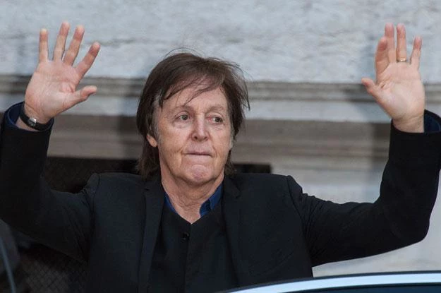 Paul McCartney broni Yoko Ono fot. Francois Durand