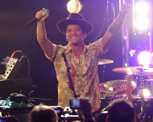 Bruno Mars światowym numerem jeden - fot. Bryan Bedder