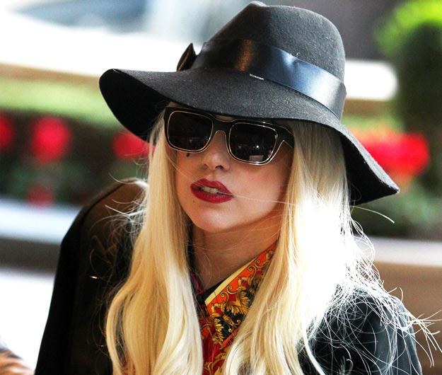 Lady Gaga lubuje się w skandalach - fot. Graham Denholm