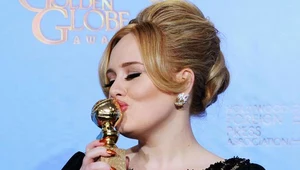 Adele ze Złotym Globem za przebój "Skyfall" - fot. Kevin Winter