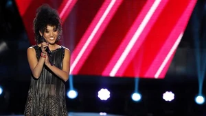 Wokalistka Michaela Jacksona błyszczy w "The Voice"