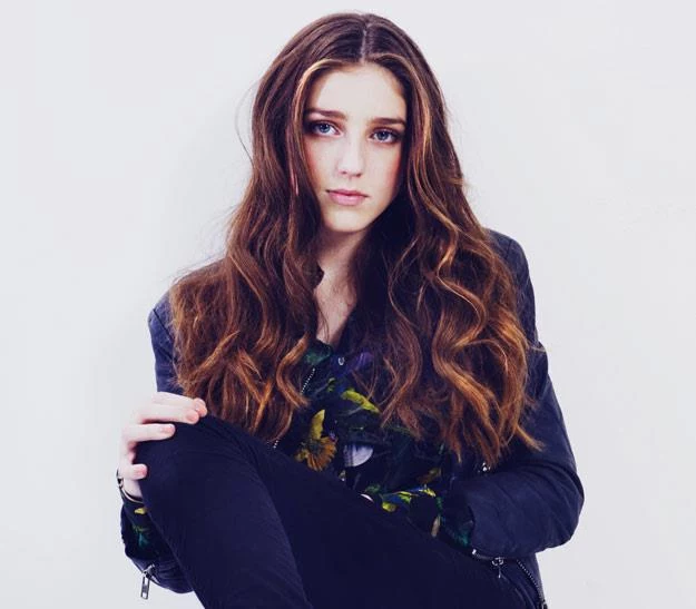 Birdy stała się znana dzięki przejmującym coverom