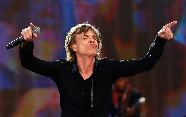 Mick Jagger nic sobie nie robi z "podeszłego" wieku (fot. Simone Joyner)