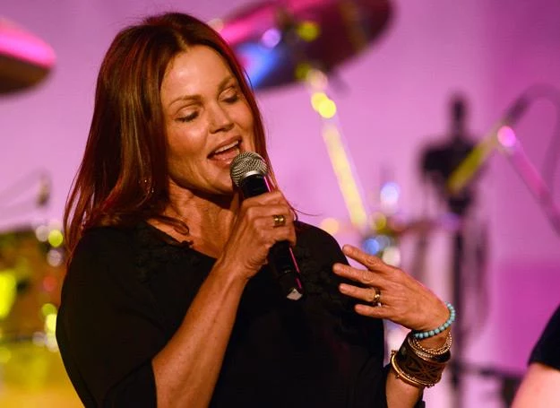 Belinda Carlisle największą popularnością cieszyła się w latach 80. - fot. Frazer Harrison