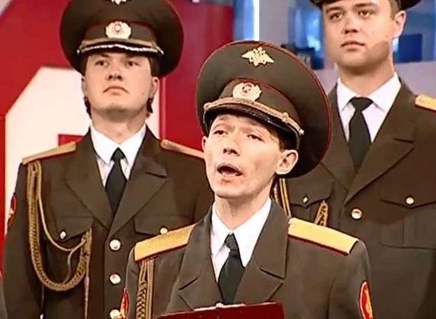 Członkowie Chóru Aleksanrowa w telewizyjnym studiu Członkowie Chóru Aleksanrowa w telewizyjnym studiu