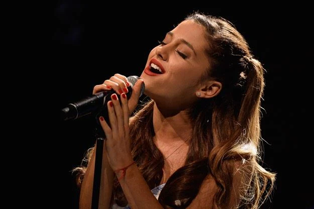 Ariana Grande ostatnio zawróciła w głowie Justinowi Bieberowi (fot. Frazer Harrison) Ariana Grande ostatnio zawróciła w głowie Justinowi Bieberowi (fot. Frazer Harrison)