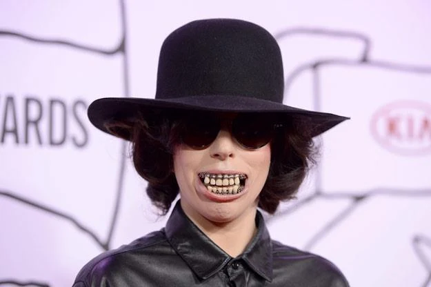 Lady Gaga i jej najnowszy pomysł na image (fot. Dimitrios Kambouris) Lady Gaga i jej najnowszy pomysł na image (fot. Dimitrios Kambouris)