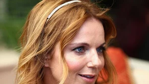 Geri Halliwell tuż po sprawdzeniu wyników sprzedaży "Half Of Me" fot. Ryan Pierse