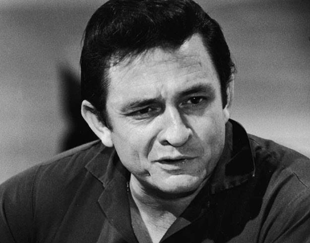 Johnny Cash nazywany był "facetem w czerni" (fot. Hulton Archive)