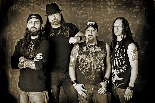 Mike Portnoy (pierwszy z lewej) rozstał się już z Adrenaline Mob